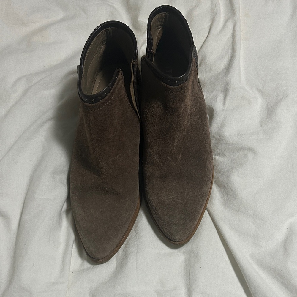 Women’s Brown Suede Shoes